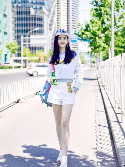 景甜街拍生活照,时尚与生活的完美融合